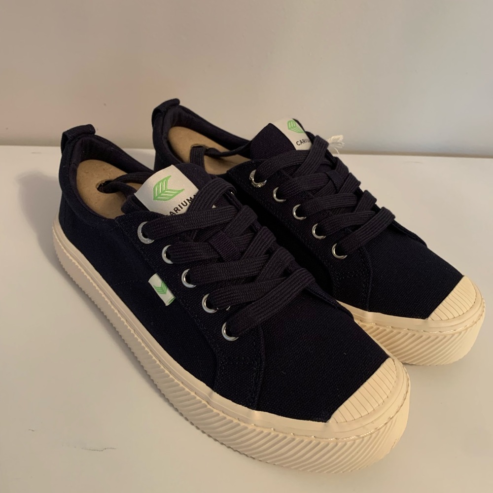 COPY - CARIUMA Navy Canvas Sneakers
